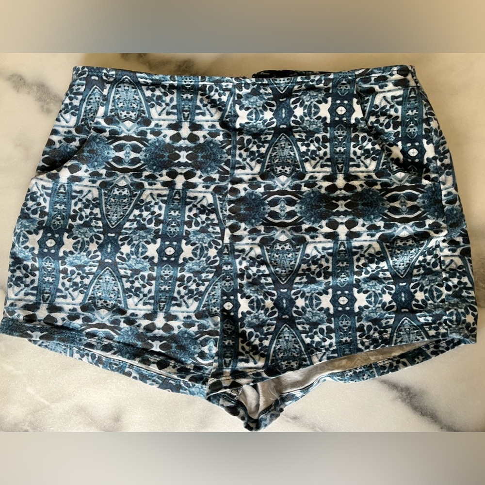 Abercrombie & Fitch Blue and White Batik Style Cotton Shorts